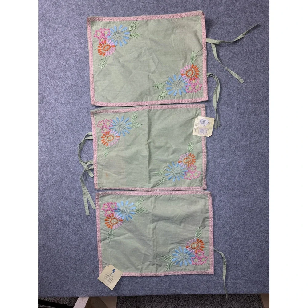 Pottery Barn Kids Madeline Embroidered Pillow Shams Set of3 Sage Green 16x12 NWT